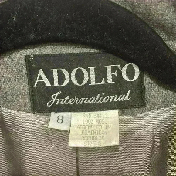 Vintage Adolfo International Grey Wool Blazer with gold button - Picture 2 of 6
